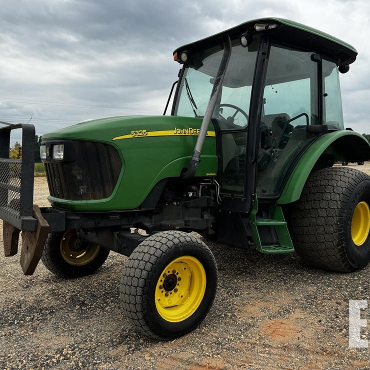 JOHN DEERE 5325