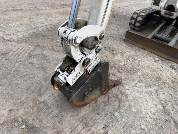 2013-bobcat-324-image-26