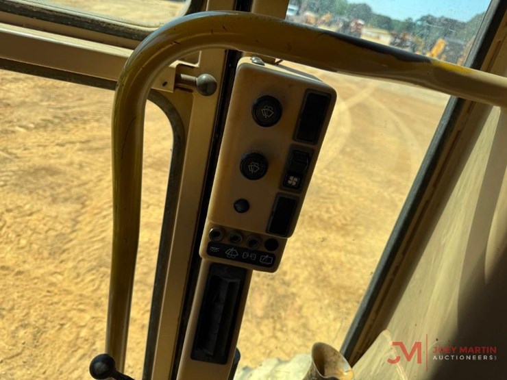 1996-caterpillar-140h-vhp-image-20