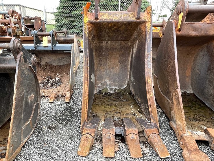 #5027-•-excavator-bucket-image-1