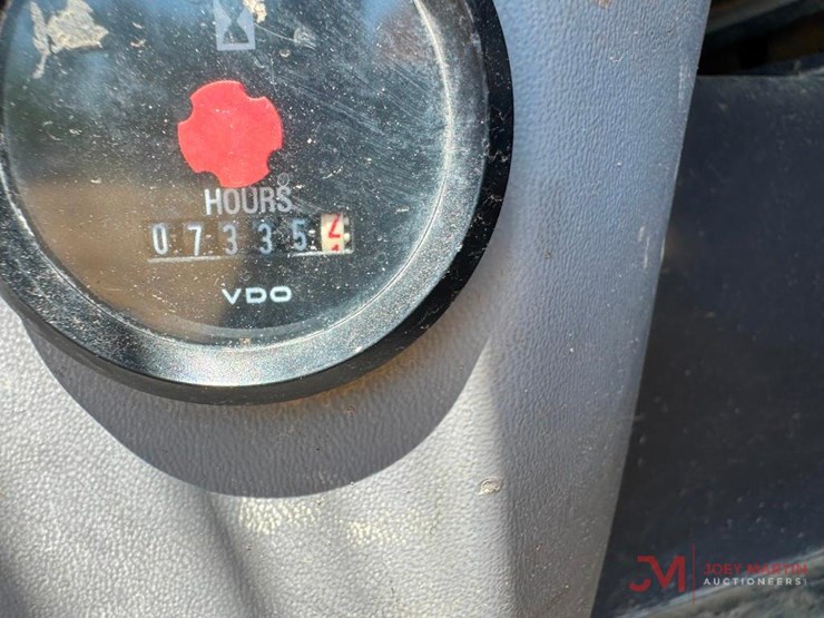 2006-volvo-g946-image-22