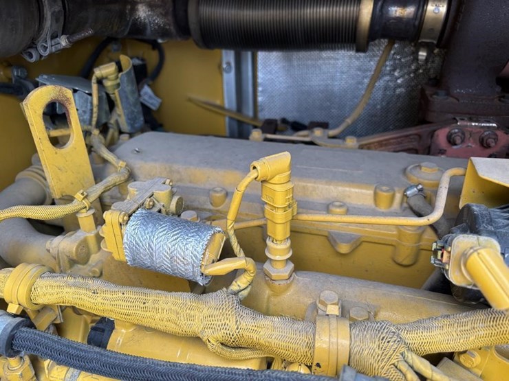 2023-john-deere-544-image-41