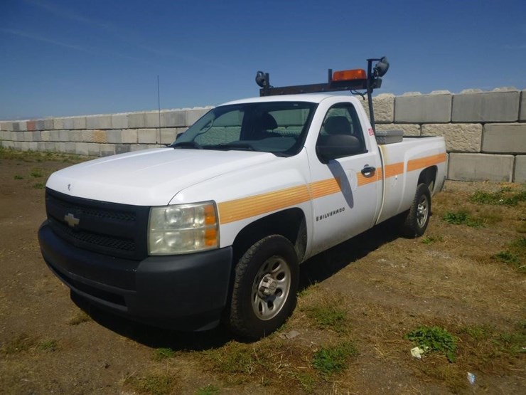 2008-chevrolet-silverado-1500-image-2