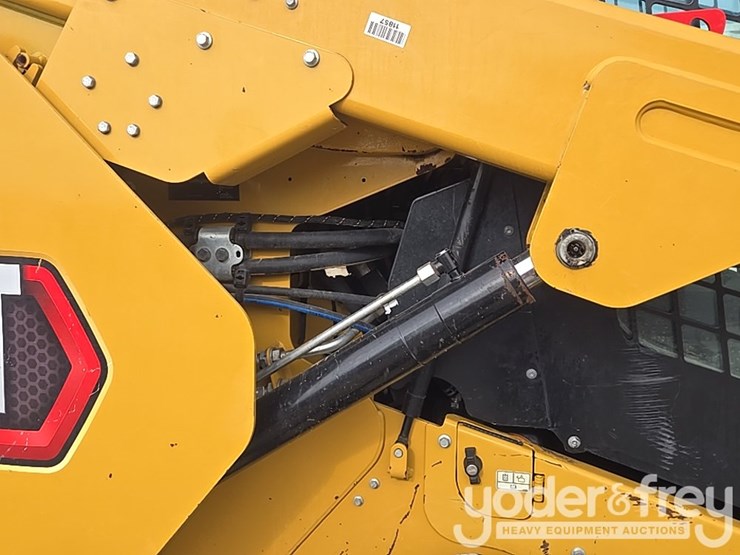 2021-caterpillar-289d3-image-30