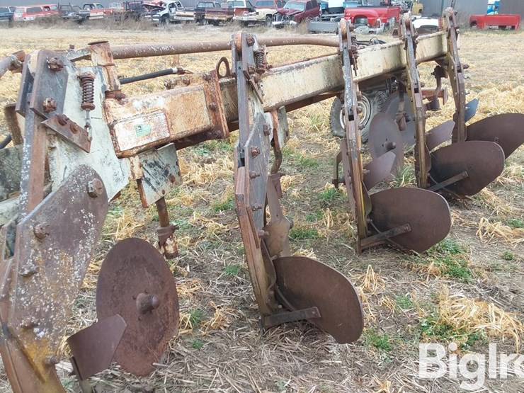 dmi-5-bottom-variable-width-semi-mounted-plow-image-20