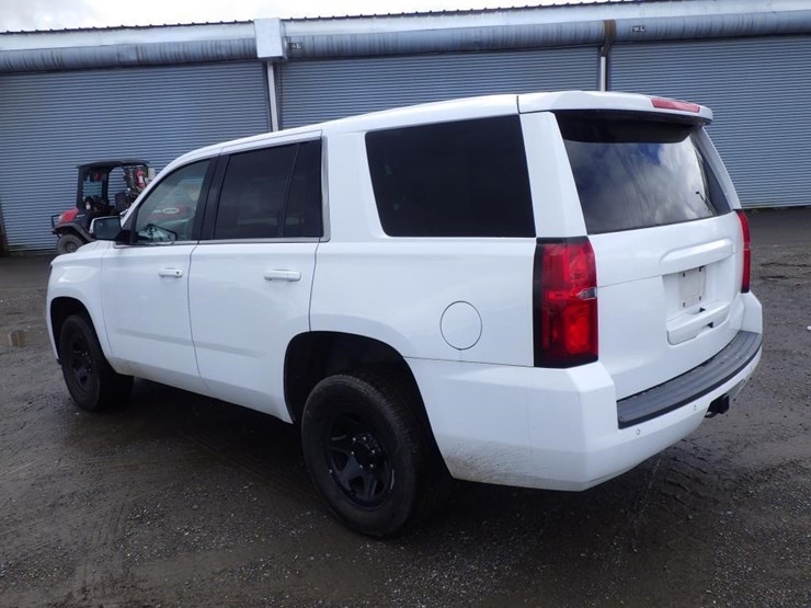 2019-chevrolet-tahoe-image-4