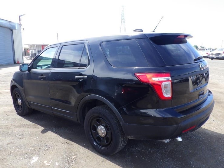 2014-ford-explorer-image-4