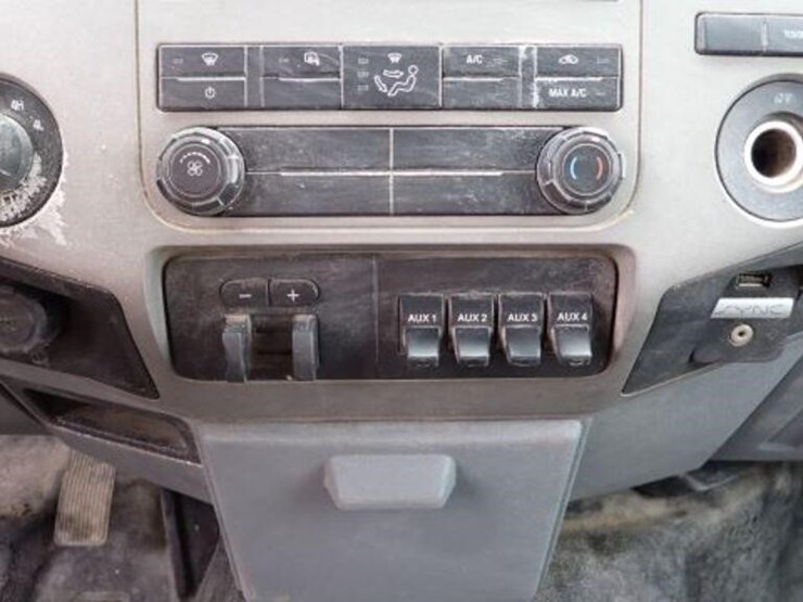 2016-ford-f550-xlt-image-20