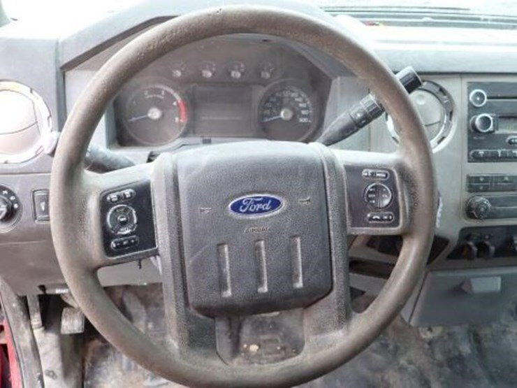 2016-ford-f550-xlt-image-16
