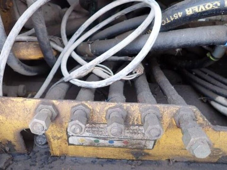 2002-deere-650h-lt-image-49