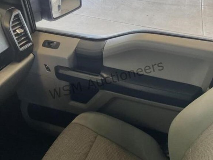 2017-ford-f150-image-21