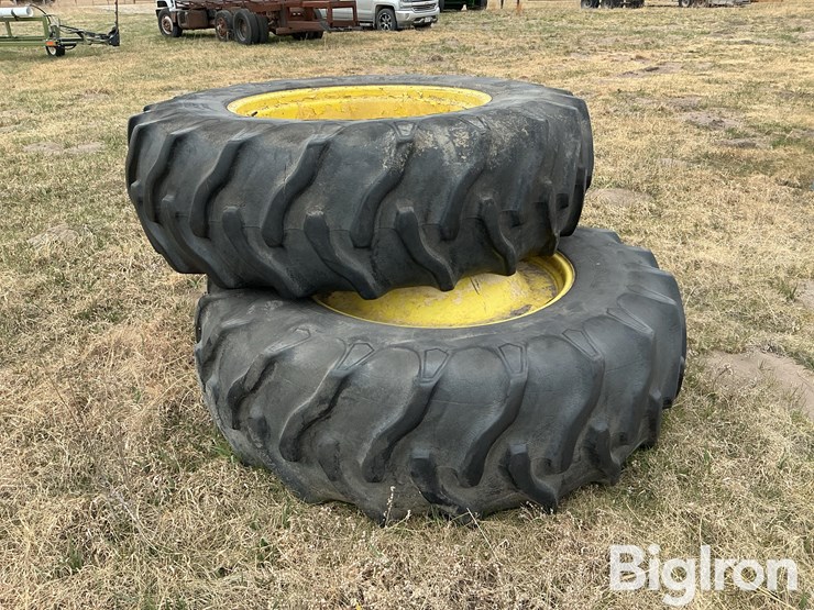 co-op-20.8-38-tires-&-rims-image-7