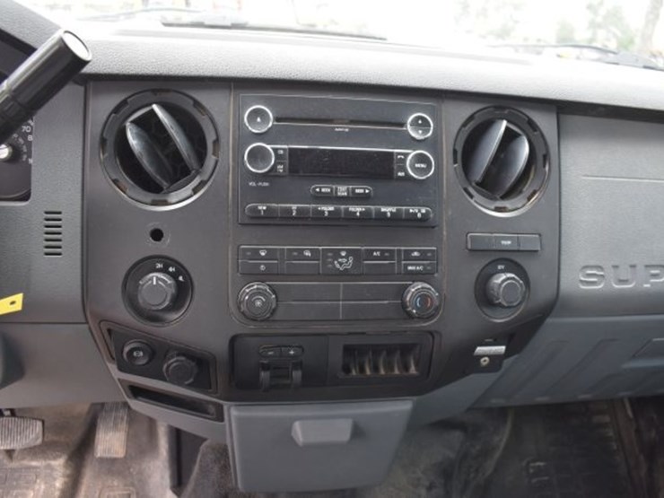 2015-ford-f350-image-11