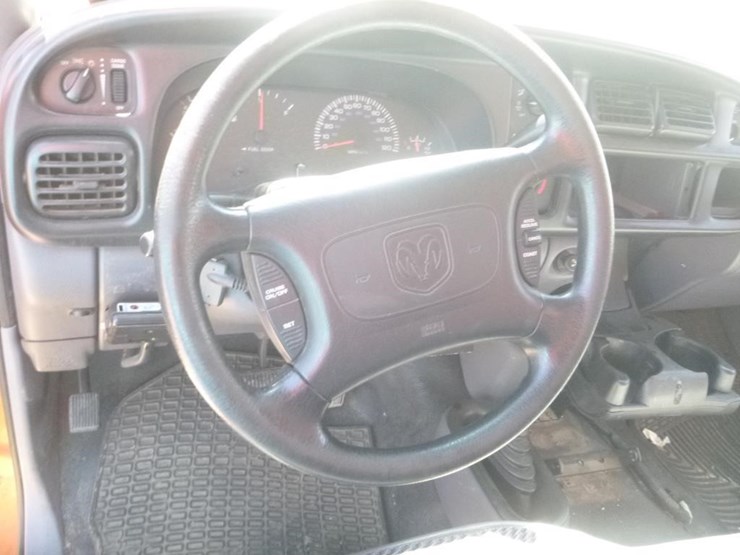 1999-dodge-ram-3500-image-18