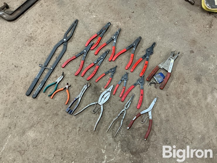 mac-retaining-ring-pliers-image-1