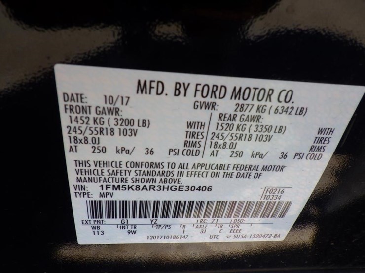 2017-ford-explorer-image-16