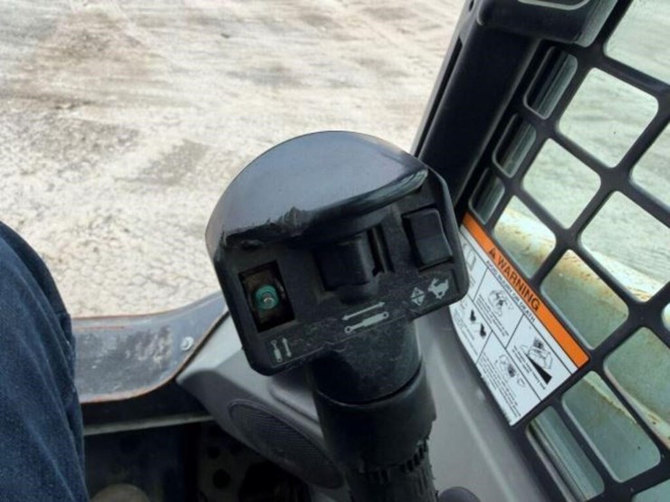 2015-bobcat-s450-image-9