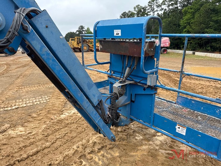 2016-genie-s65-trax-image-12