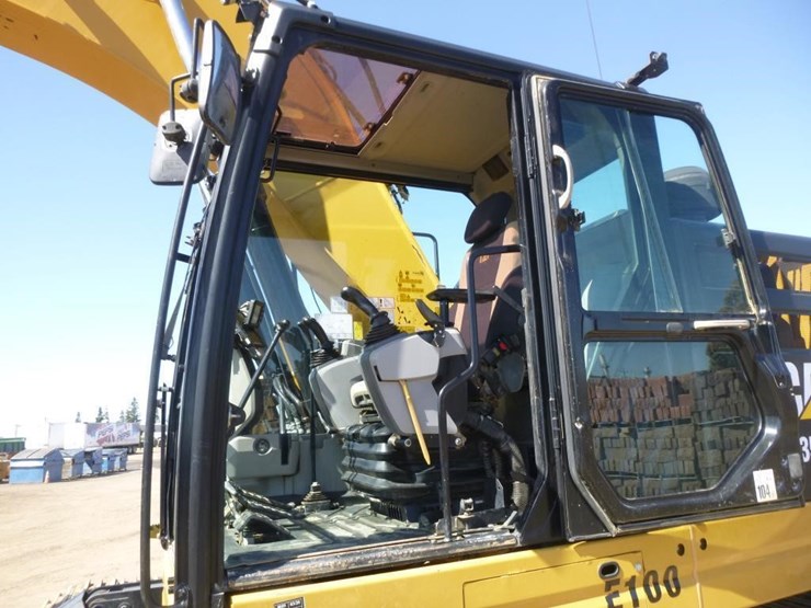 2019-caterpillar-335f-lcr-image-7