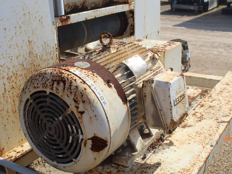 #82378-•-cemen-tech-concrete-dispenser-with-conveyor-belt-image-4