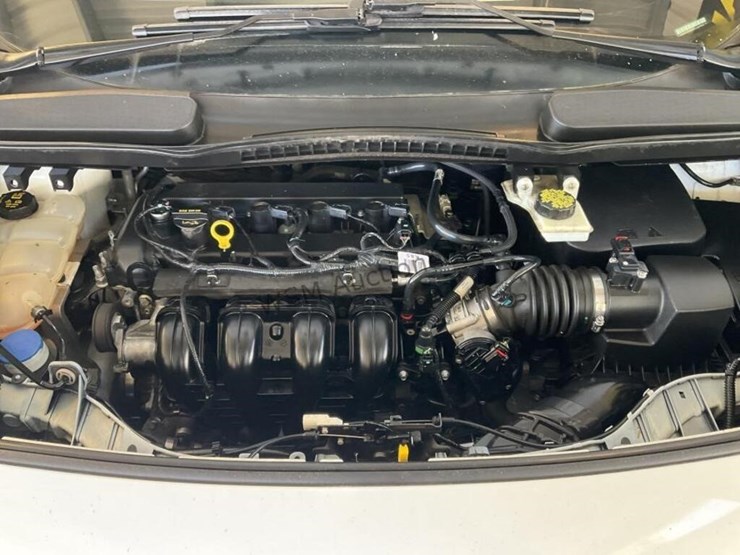 2015-ford-transit-connect-image-12