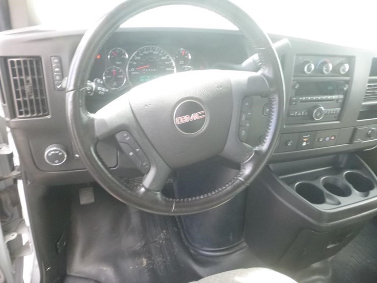 2021-gmc-3500-image-13