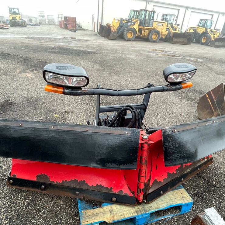 #5053 • Boss V Snow Plow with Mounting Brackets