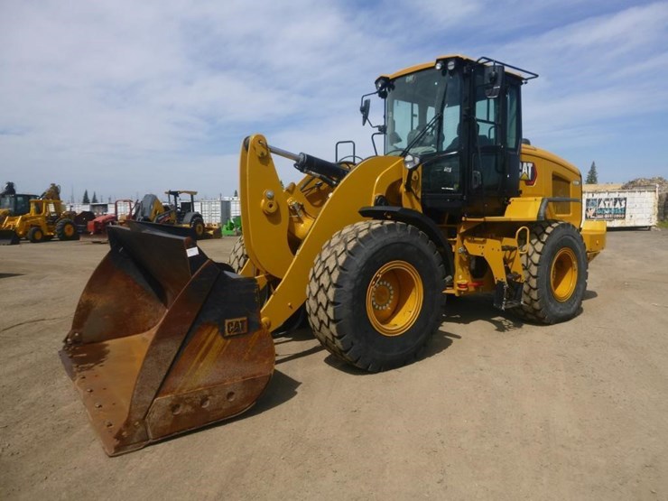 2022-caterpillar-930m-image-1
