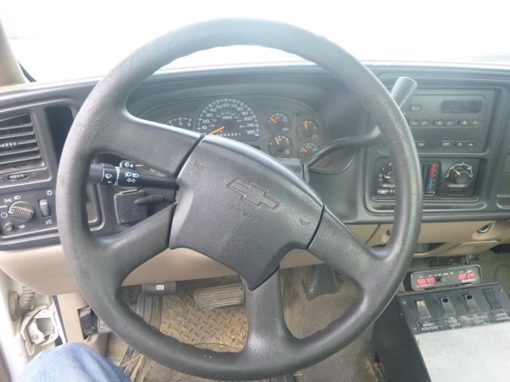 2007-chevrolet-2500-image-10
