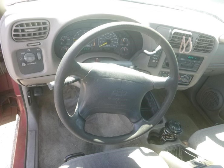 1998-chevrolet-s10-image-10