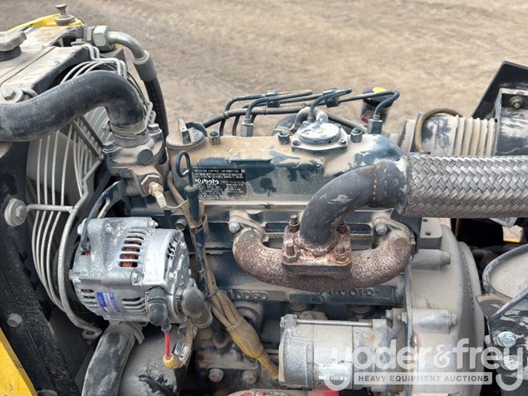 2018-bomag-bmp8500-image-21