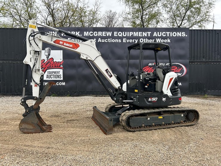 2022-bobcat-e50-image-1