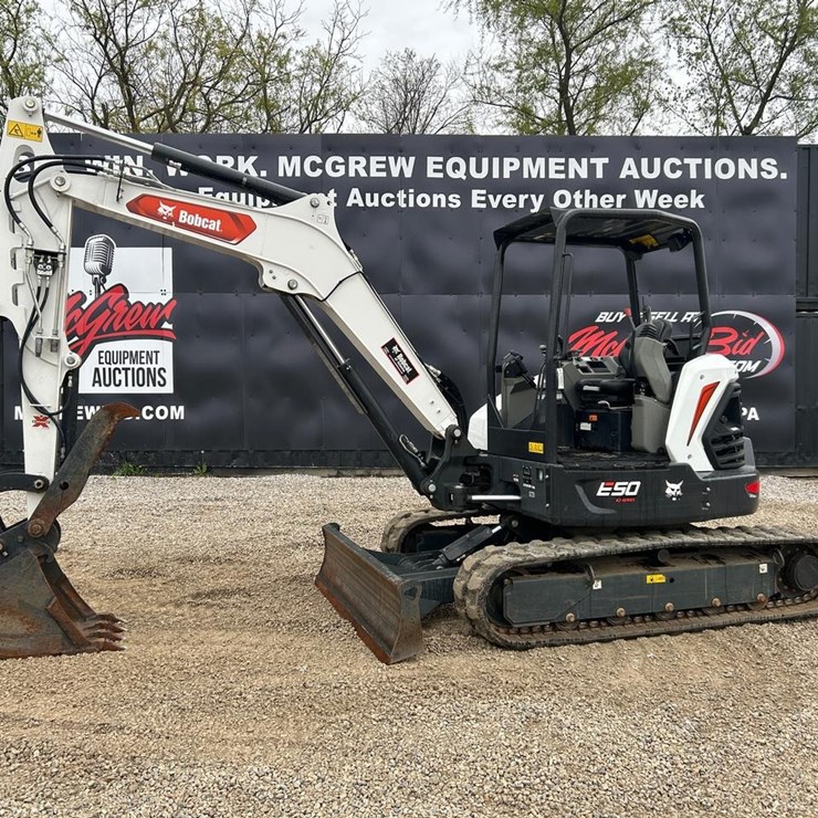 2022 BOBCAT E50