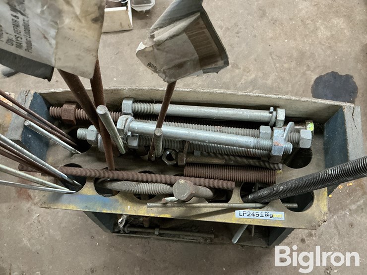 threaded-rods-image-9