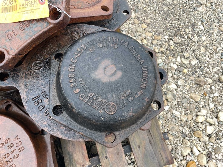 #5084-•-pallet-of-cast-iron-covers-image-6