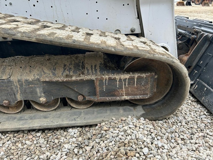2021-bobcat-t770-image-14