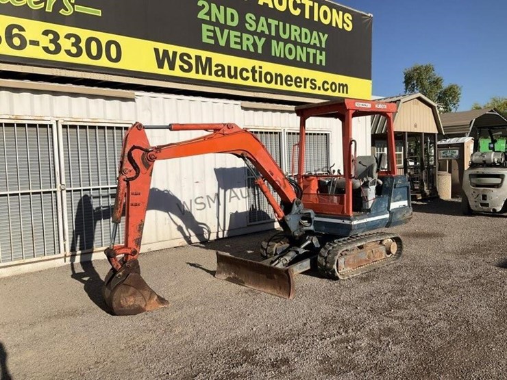 kubota-kx71-image-2