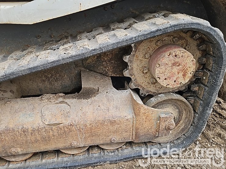 2018-takeuchi-tl8-image-19