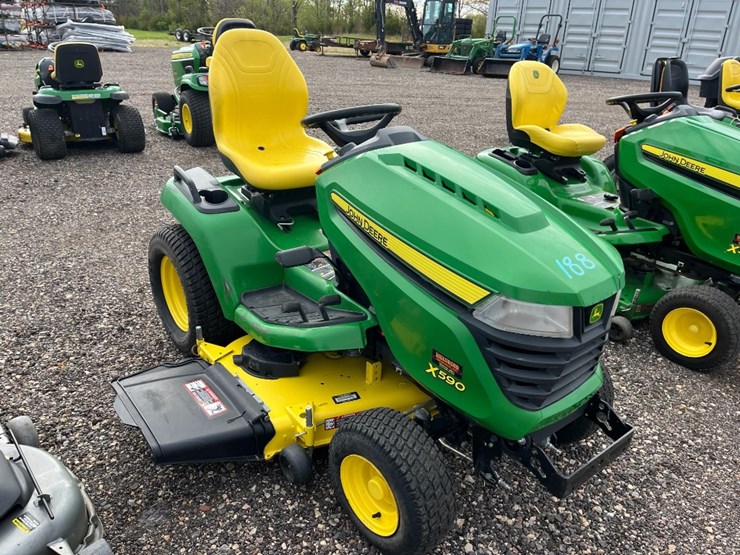 john-deere-x590-image-1