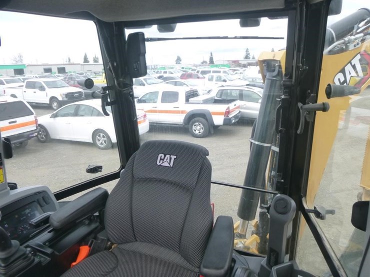 2023-caterpillar-420-xe-image-10