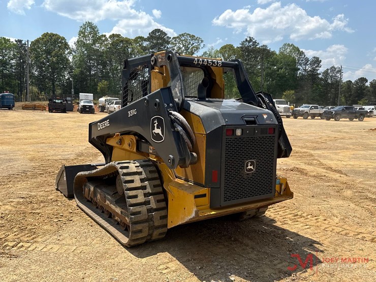 deere-331g-image-4