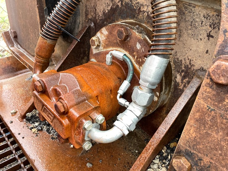 #5039-•-hydraulic-plate-compactor-attachment-image-4