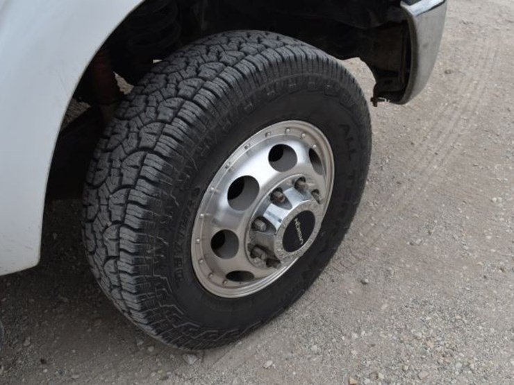 2015-ford-f350-image-8