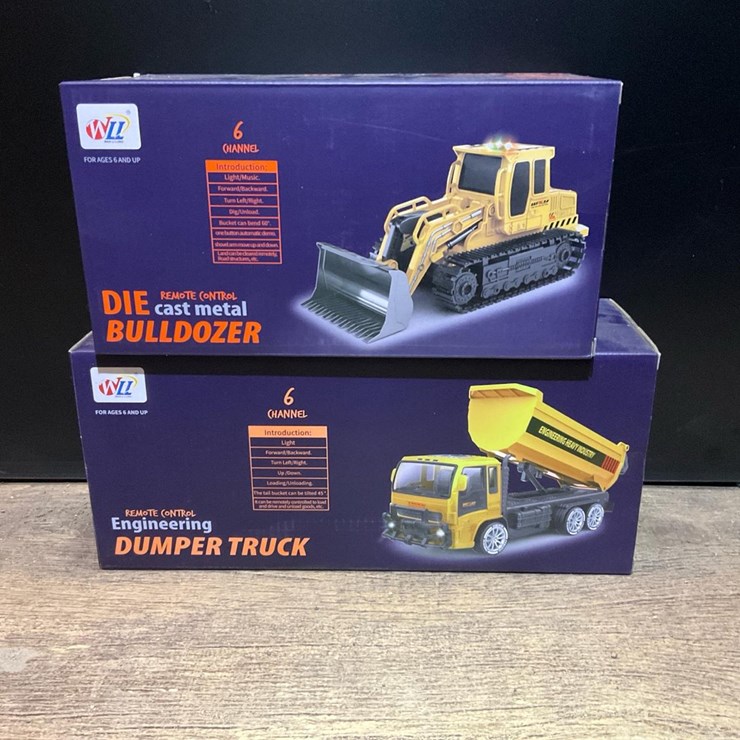 #982 • Remote Control Engineering Vehicles (Bulldozer & Dump Truck)* - Middlebury, IN