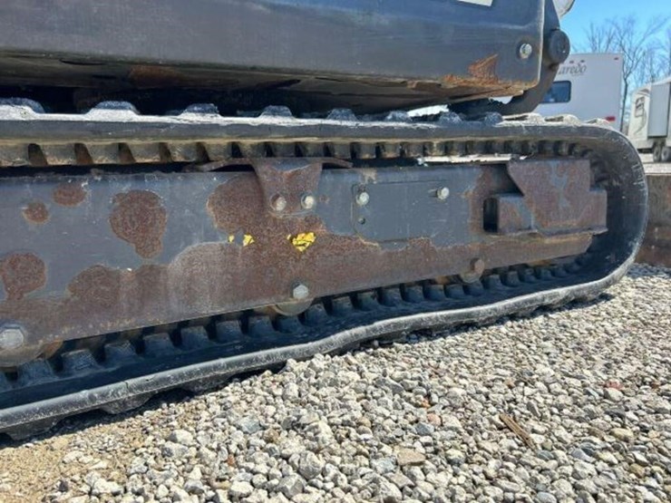 2020-bobcat-e20-image-33