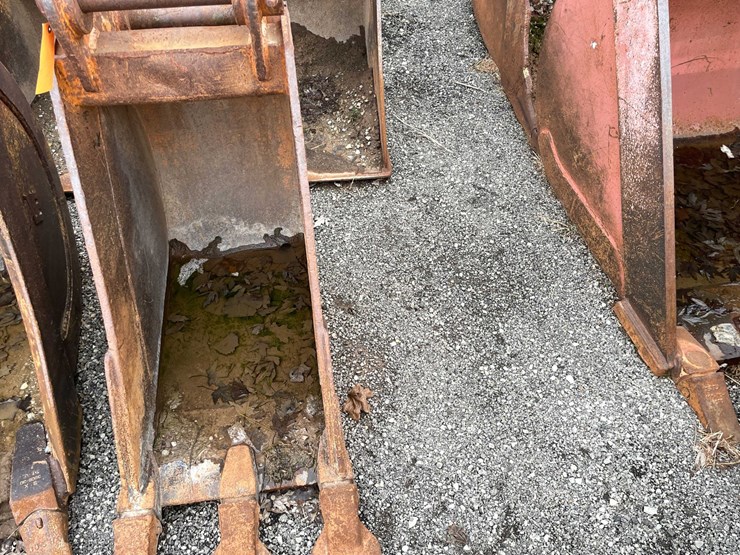 #5026-•-excavator-bucket-image-1