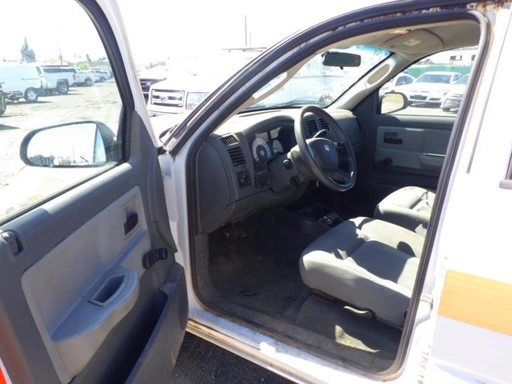 2007-dodge-dakota-image-5