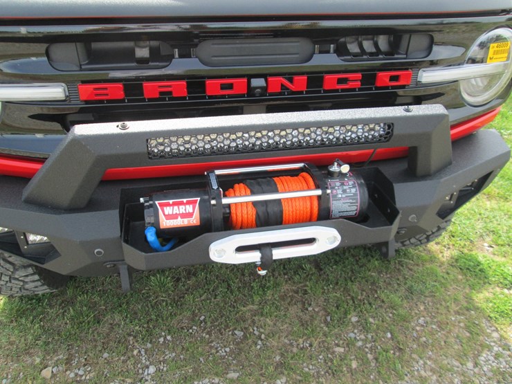 2023-ford-bronco-image-15