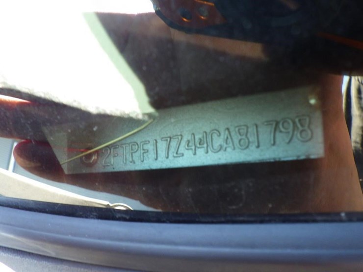 2004-ford-f150-image-13