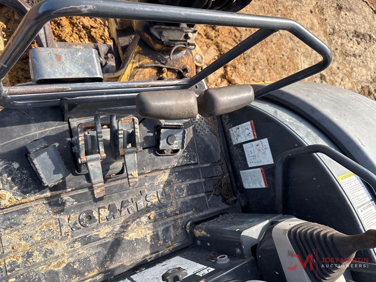2014-komatsu-pc45mr-3-image-16